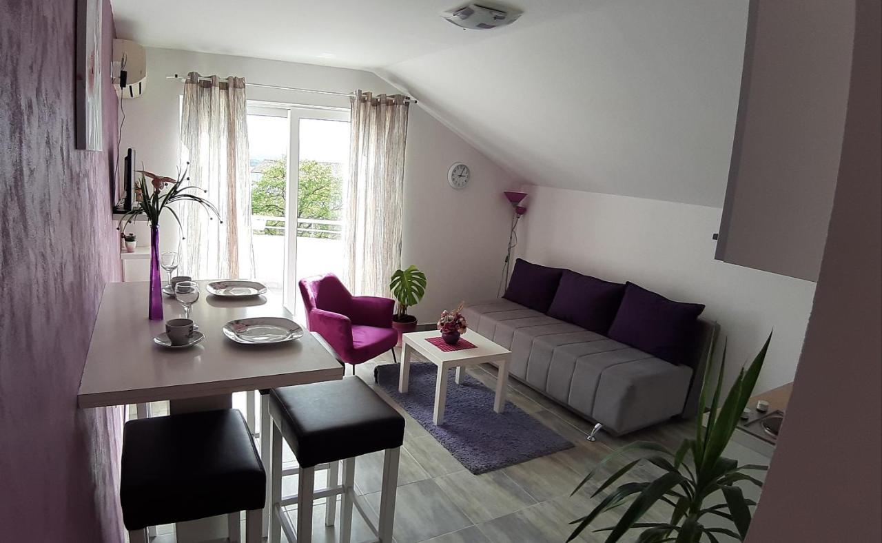 Apartments Kuc Тиват Экстерьер фото